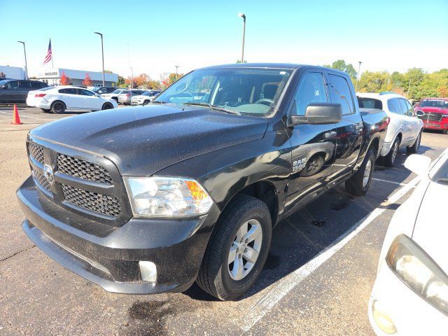 Used 2017 RAM 1500 Express AWD/4WD image 1
