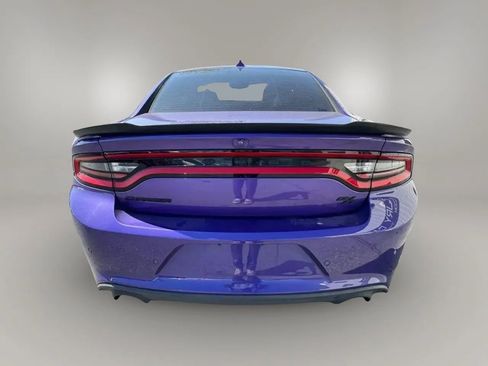 Used 2016 Dodge Charger R/T Scat Pack w/ Technology Group RWD image 10