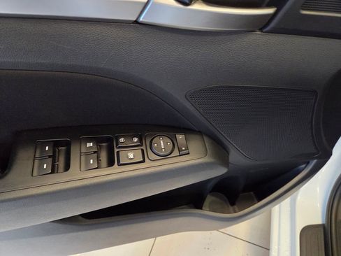 Used 2020 Hyundai Elantra SEL w/ Cargo Package (C1) FWD image 13