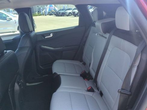 New 2025 Ford Escape SE image 14