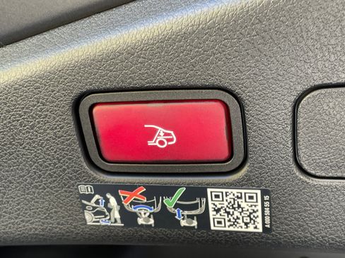 New 2026 Mercedes-Benz CLE 53 AMG 4MATIC Cabriolet image 19