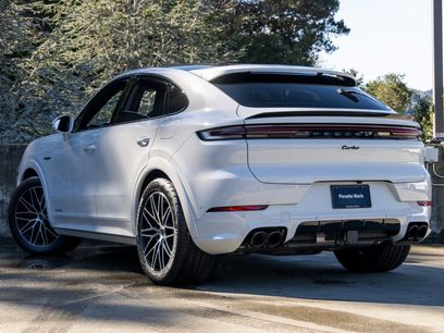 New 2025 Porsche Cayenne Turbo