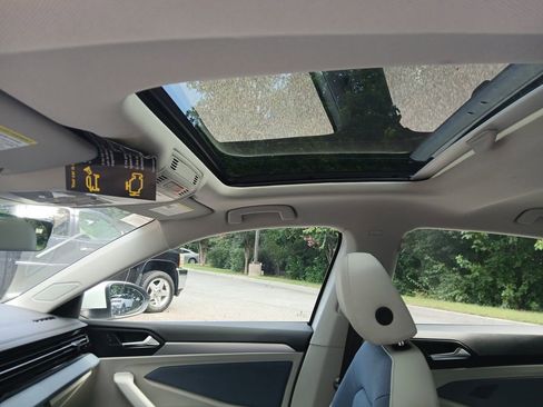 New 2025 Volkswagen Jetta SE image 20