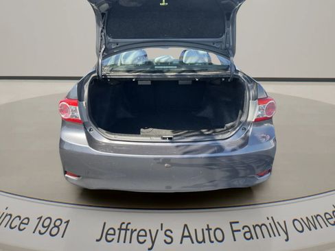 Used 2012 Toyota Corolla LE FWD image 5