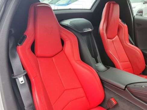 Used 2025 Chevrolet Corvette Z06 image 9
