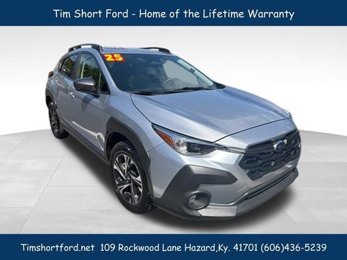 Used 2025 Subaru Crosstrek 2.0i Premium AWD/4WD image 2