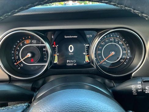 Used 2022 Jeep Wrangler Unlimited Sport AWD/4WD image 13