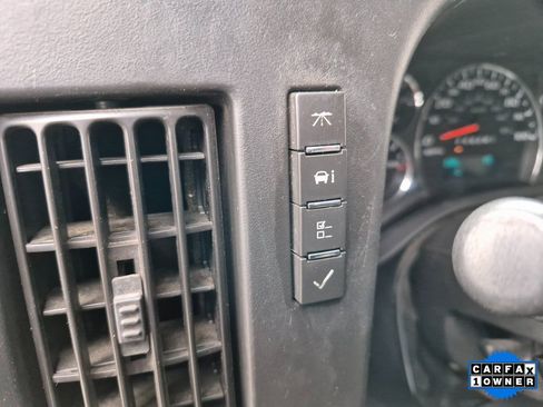 Used 2015 Chevrolet Express 2500 image 13