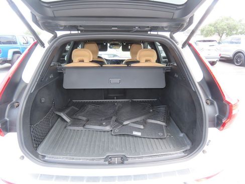 Used 2020 Volvo XC60 T5 Inscription w/ Protection Package Premier AWD/4WD image 13