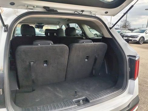 Certified 2024 Kia Sorento S image 31