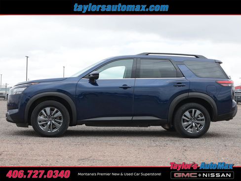 Used 2024 Nissan Pathfinder SV image 42