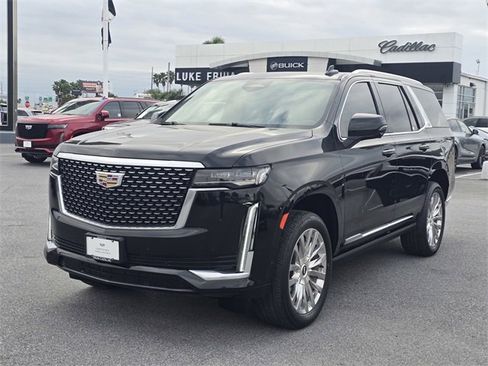 Used 2022 Cadillac Escalade Premium Luxury w/ Performance Package image 10