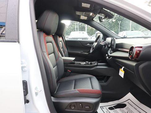 New 2027 Chevrolet Equinox RS w/ Safety and Technology Package AWD/4WD image 34