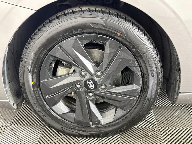 Used 2021 Hyundai Elantra SEL FWD image 35