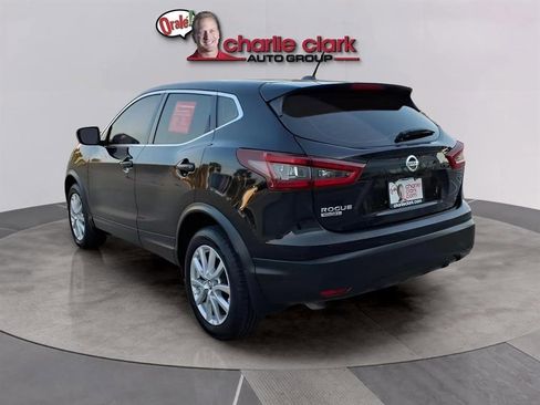 Used 2021 Nissan Rogue Sport S image 3