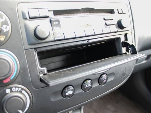 Used 2005 Honda Civic LX image 21