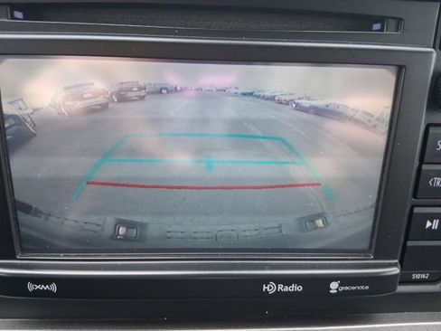 Used 2018 Toyota Tacoma SR5 image 22