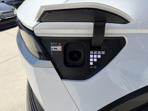 Used 2025 Hyundai Ioniq 5 SEL RWD image 37