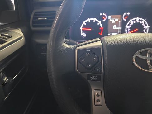Used 2022 Toyota 4Runner SR5 Premium w/ Moonroof Package image 16
