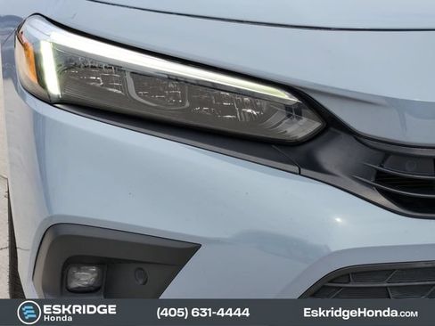 Used 2023 Honda Civic Touring image 9