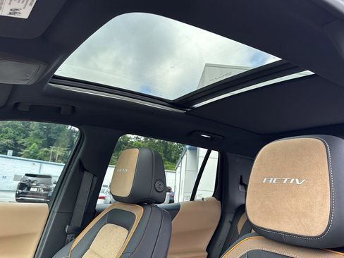 New 2025 Chevrolet Equinox ACTIV w/ Safety and Technology Package image 32