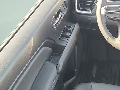 New 2026 GMC Canyon Elevation w/ Convenience Package RWD image 18