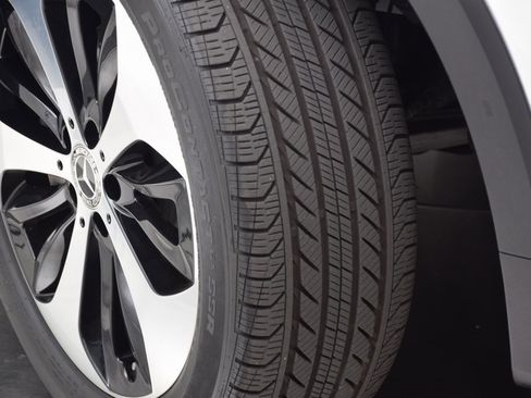 Certified 2024 Mercedes-Benz GLB 250 image 29