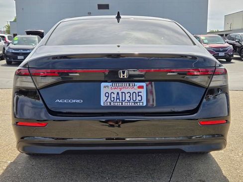 Used 2023 Honda Accord EX image 5