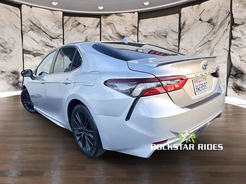 Used 2021 Toyota Camry SE w/ Carpet Mat Package (TMS) FWD image 25