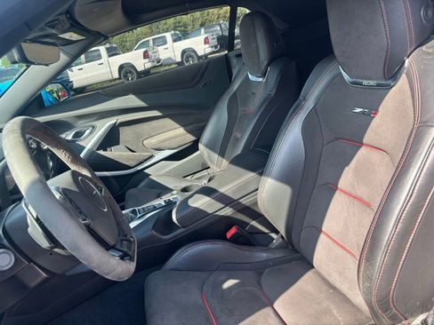 Used 2022 Chevrolet Camaro ZL1 RWD image 11