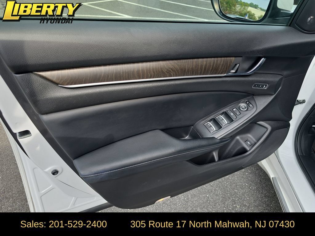 Used 2018 Honda Accord EX-L image 10