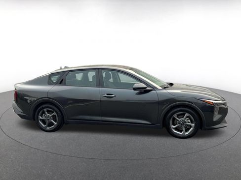 Used 2025 Kia K4 FWD image 12