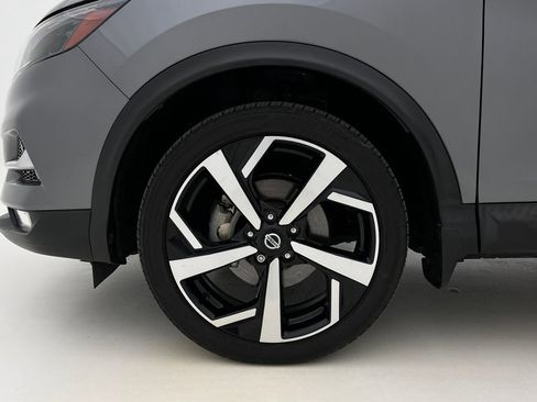 Used 2020 Nissan Rogue Sport SL w/ Premium Package image 24