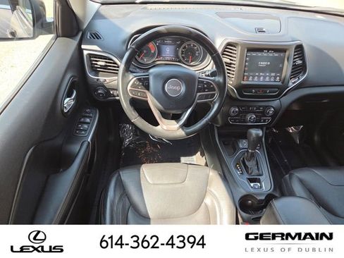 Used 2021 Jeep Cherokee Latitude Lux w/ Comfort/Convenience Group FWD image 31