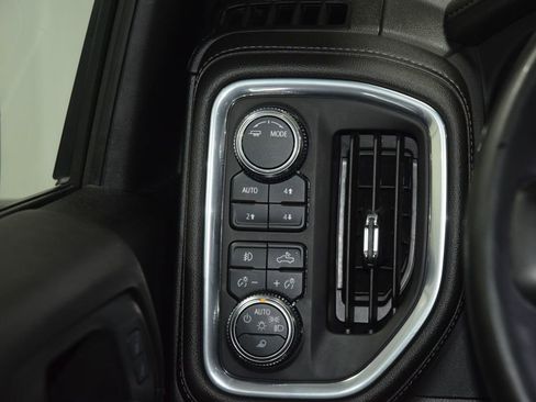 Used 2023 GMC Sierra 3500 Denali image 36