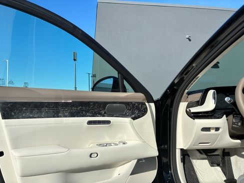 New 2026 Genesis G90 3.5T image 8