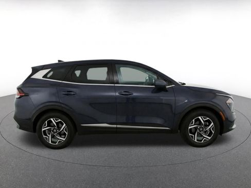 Used 2025 Kia Sportage LX FWD image 14