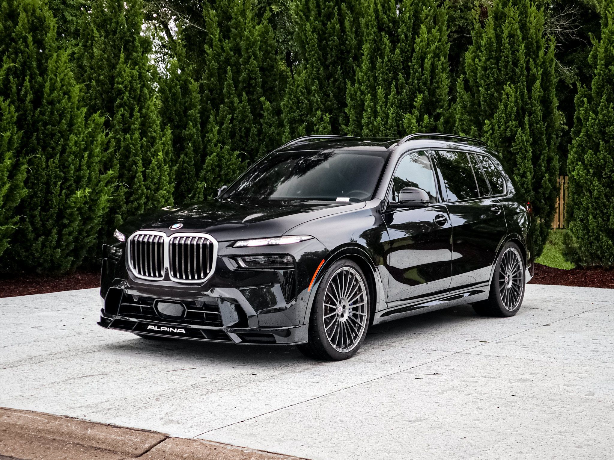 Used 2025 BMW ALPINA XB7 AWD/4WD image 5