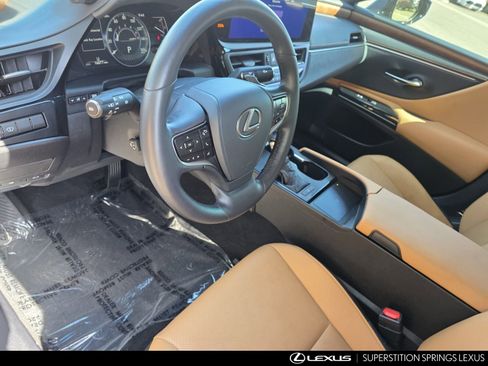 Certified 2025 Lexus ES 350 w/ Premium Package FWD image 13