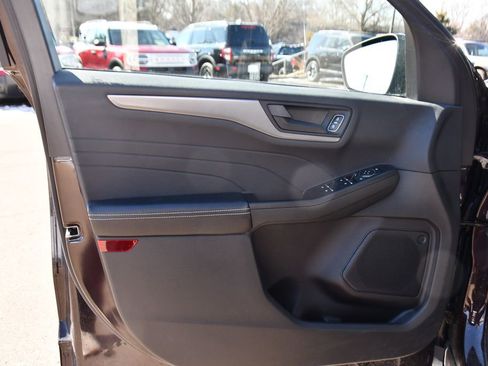 Used 2023 Ford Escape Active image 22