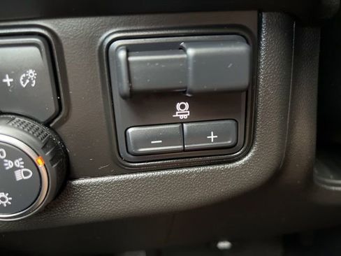 Used 2024 Chevrolet Tahoe Z71 w/ Z71 Off-Road Package image 47