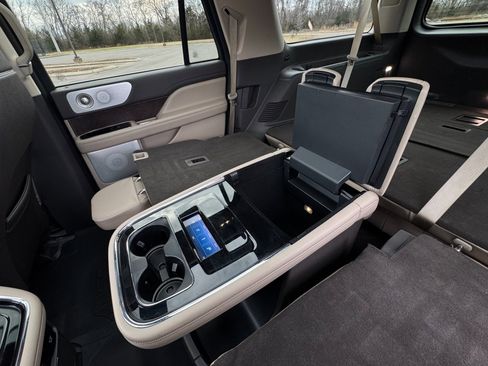 Used 2024 Lincoln Navigator L Reserve image 53