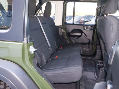 Used 2021 Jeep Wrangler Unlimited Sport image 27