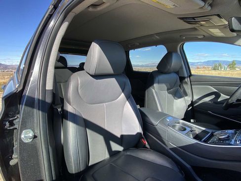 Used 2023 Hyundai Santa Fe Limited image 17