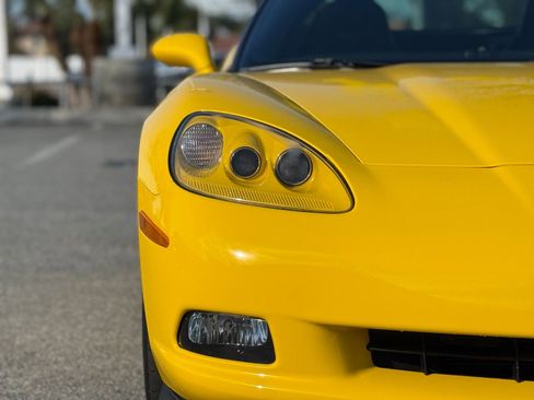 Used 2011 Chevrolet Corvette Coupe w/ Preferred Equipment Group image 13