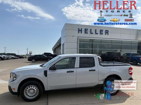 Used 2025 Ford Maverick XL w/ Equipment Group 102A AWD/4WD image 1