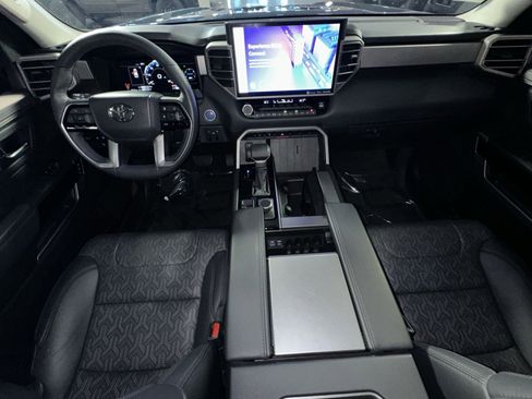 Used 2023 Toyota Sequoia Limited image 33