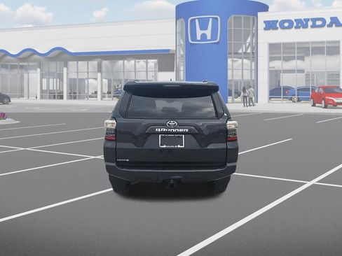 Used 2024 Toyota 4Runner SR5 Premium w/ Moonroof Package image 7