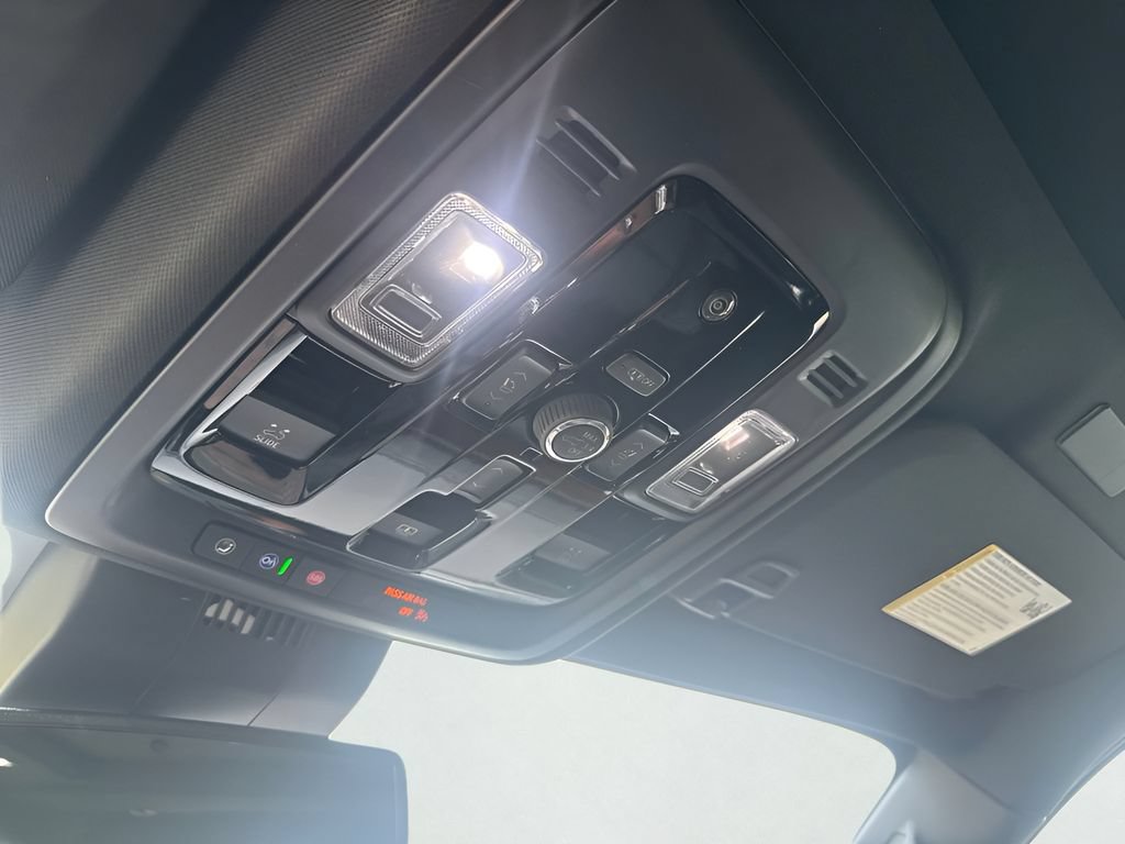 New 2026 GMC Yukon Denali w/ Sun & Power Step Package AWD/4WD image 17