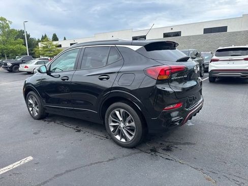Used 2021 Buick Encore GX Select w/ Sport Touring Package FWD image 3